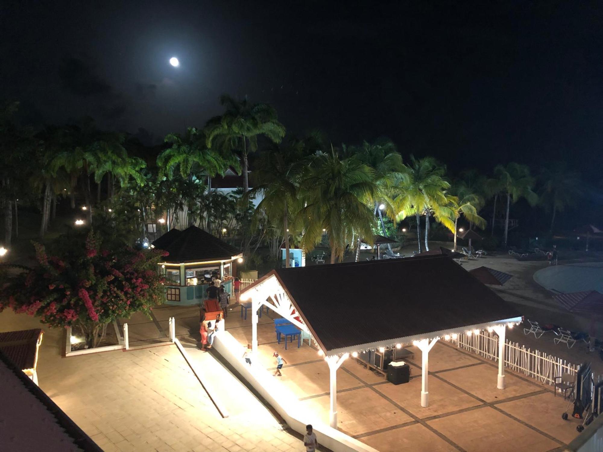 Ti Kaz Funky Host -T3 Vue Mer Premium 3 Etoiles - Village Vacances Sainte Anne Guadeloupe מראה חיצוני תמונה